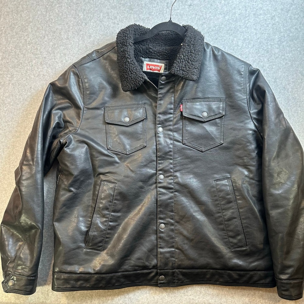 Levis Mens XL Faux Leather Sherpa Lined Trucker Jacket Black RN54163